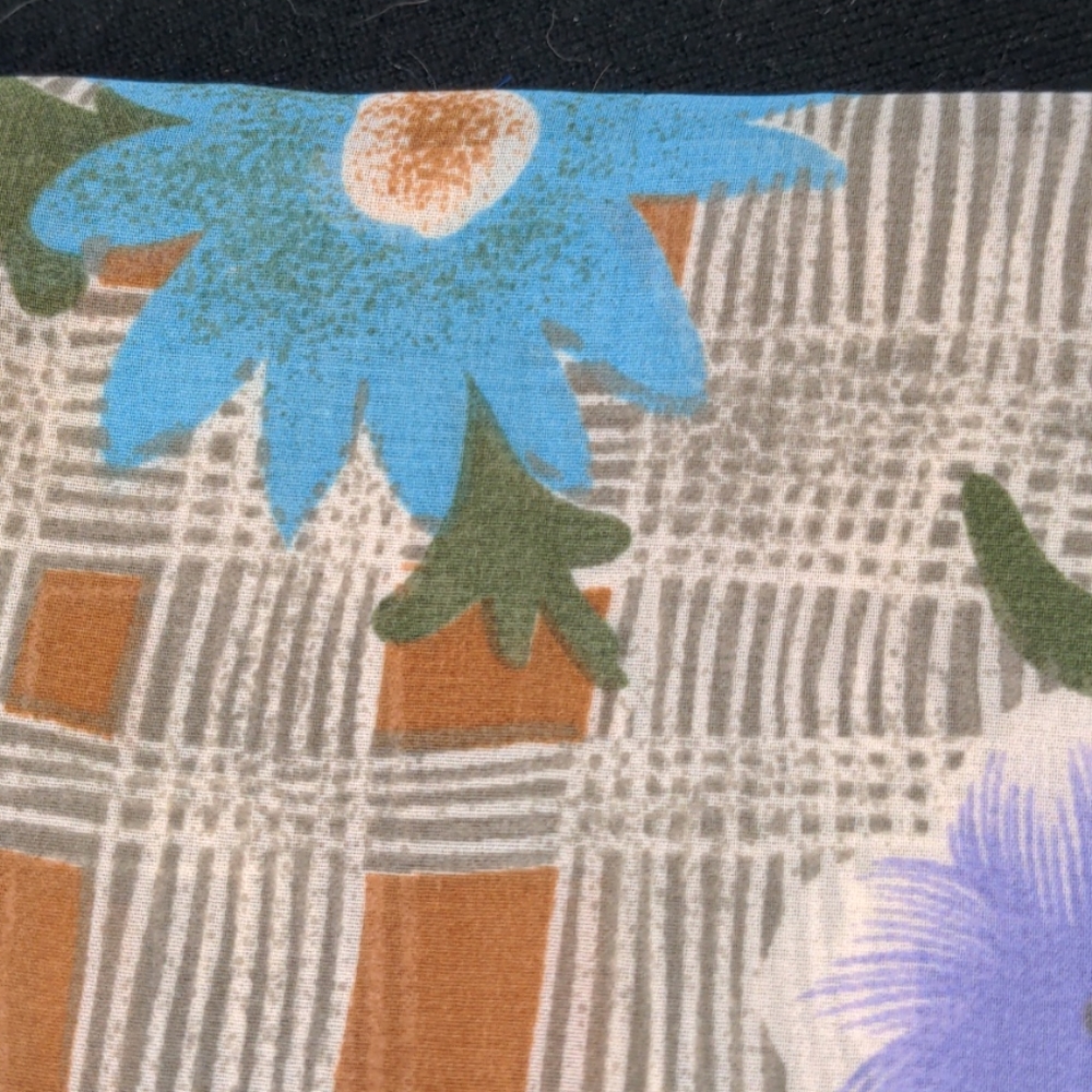 Scarf - Picture 2 of 2